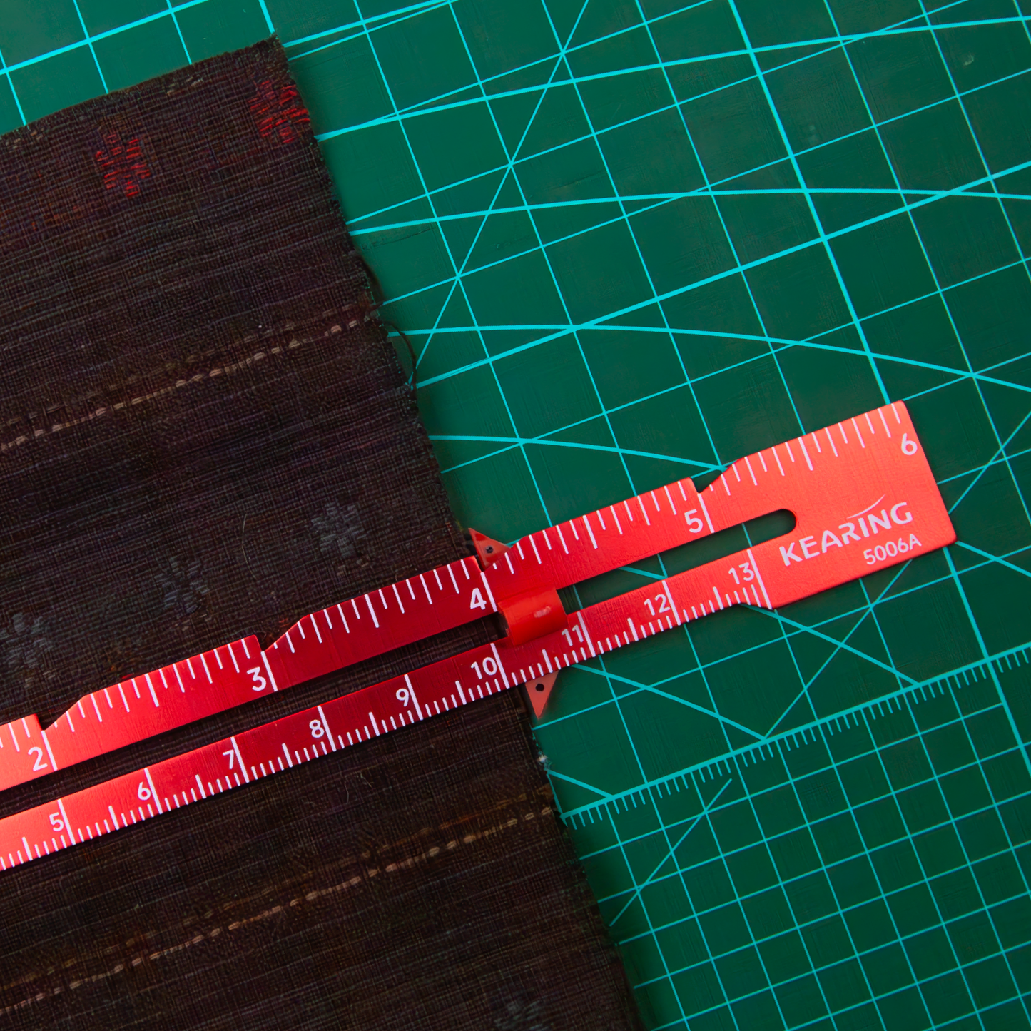 UK Sliding Marker Sewing Gauge for Hems, Tucks, Pleats, Buttonholes - 6" or 7"
